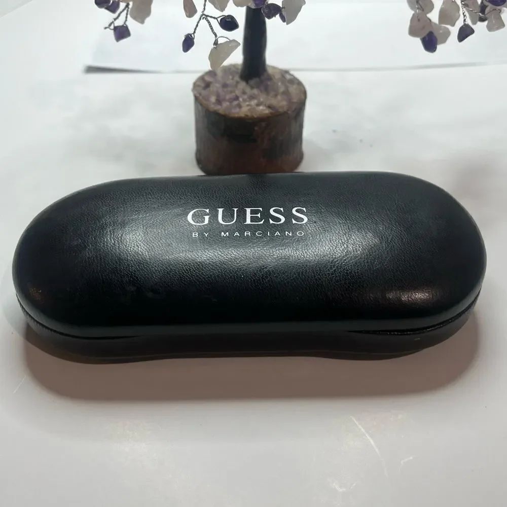 🔥 4/$25 Guess by Marciano Sunglasses Case
